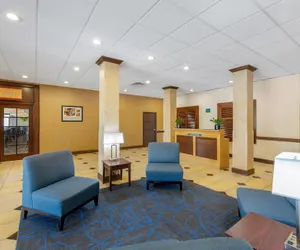 Photo 3 - Clarion Hotel Anaheim Resort