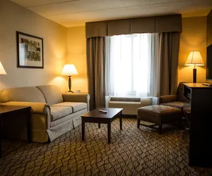 Photo 4 - Holiday Inn Express & Suites Milford, an IHG Hotel