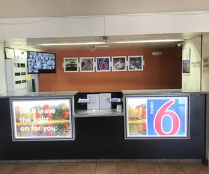 Photo 4 - Motel 6 Raleigh, NC - North