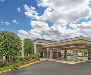 Photo 2 - Best Western Dulles Airport Inn
