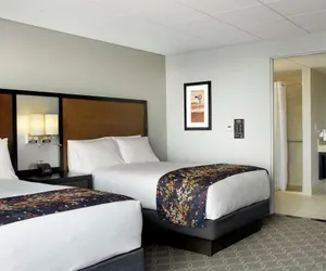 Photo 5 - Doubletree by Hilton Cedar Rapids Convention Complex