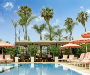 Photo 2 - Four Seasons Los Angeles at Beverly Hills