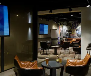 Photo 3 - Kimpton Hotel Vintage Portland by IHG