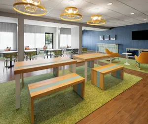 Photo 5 - Spark by Hilton Decatur