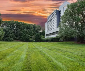 Photo 2 - Sonesta Charlotte Lower South End