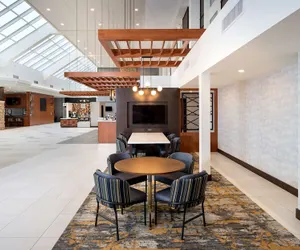 Photo 4 - DoubleTree by Hilton Madison East