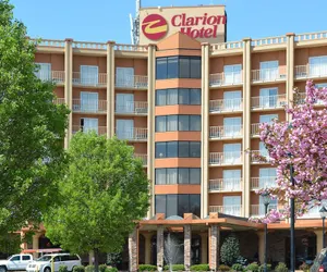 Photo 2 - Clarion Hotel Philadelphia International Airport