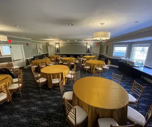 Photo 5 - Chateau Merrimack Resort & Spa