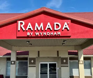 Photo 2 - Ramada by Wyndham Lumberton