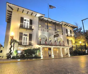 Photo 2 - La Posada Hotel