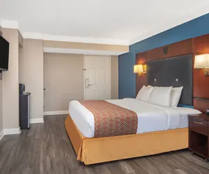 Photo 5 - Budget Inn & Suite Atlanta Marietta Stadium