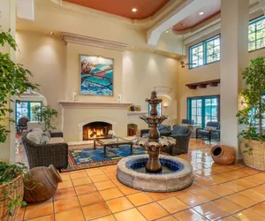 Photo 3 - Quality Suites Downtown San Luis Obispo