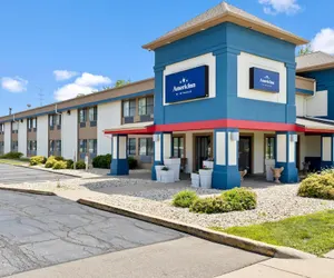 Photo 2 - AmericInn by Wyndham Beloit