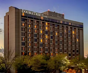 Photo 2 - DoubleTree by Hilton Hotel St. Louis - Chesterfield