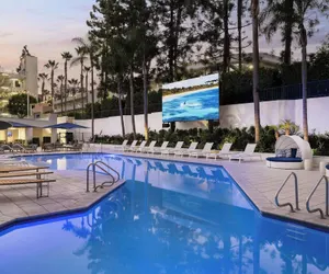 Photo 2 - Irvine Marriott