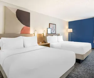 Photo 5 - Spark by Hilton Roanoke Airport