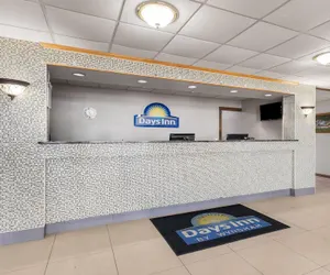 Photo 4 - Days Inn by Wyndham Madisonville