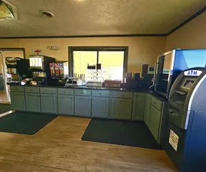 Photo 5 - Super 8 by Wyndham Hillsville
