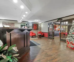 Photo 5 - Red Roof Inn Uhrichsville