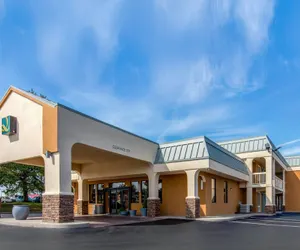 Photo 2 - Quality Inn Athens I-65 / Huntsville Area West