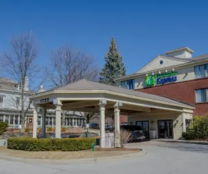 Photo 2 - Holiday Inn Express South Burlington by IHG