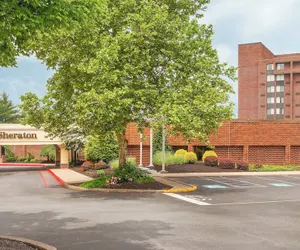 Photo 2 - Sheraton Harrisburg Hershey Hotel