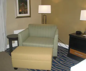 Photo 5 - DoubleTree by Hilton Downtown Concord