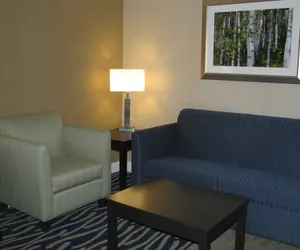Photo 4 - DoubleTree by Hilton Downtown Concord