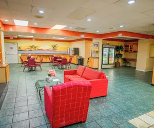 Photo 5 - OYO Hotel Greensboro East I 40
