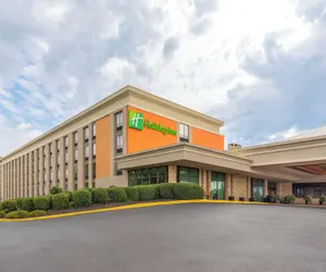 Photo 2 - Holiday Inn Knoxville West- Cedar Bluff Rd by IHG