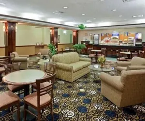 Photo 2 - Days Inn by Wyndham Dodge City