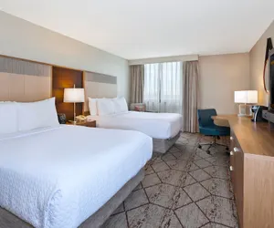 Photo 5 - Crowne Plaza Columbus North- Worthington by IHG