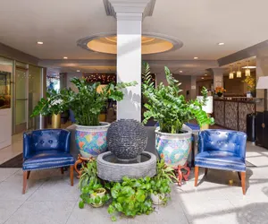 Photo 5 - Quality Inn & Suites Montebello - Los Angeles