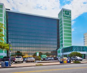 Photo 2 - Holiday Inn Va Beach-Oceanside (21st St), an IHG Hotel