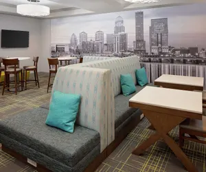 Photo 3 - Hampton Inn Louisville Downtown