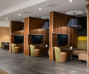 Photo 4 - Courtyard by Marriott Edina Bloomington