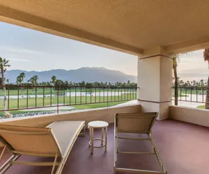 Photo 5 - DoubleTree by Hilton Hotel Golf Resort Palm Springs