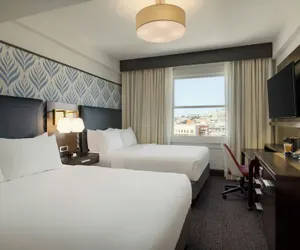 Photo 2 - Courtyard by Marriott San Francisco Union Square