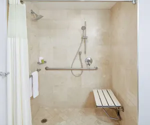 Photo 5 - DoubleTree by Hilton Torrance - South Bay