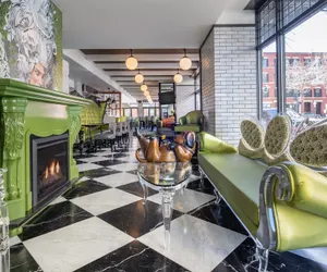 Photo 4 - Staypineapple, A Delightful Hotel, South End