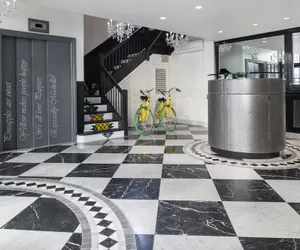 Photo 3 - Staypineapple, A Delightful Hotel, South End