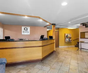 Photo 2 - Quality Inn & Suites Vancouver - Hazel Dell