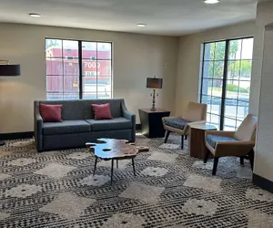 Photo 5 - La Quinta Inn by Wyndham Albuquerque Airport