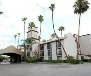 Photo 2 - The Buena Park Grand Hotel & Suites