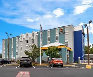 Photo 2 - Comfort Inn & Suites