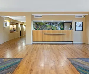 Photo 5 - La Quinta Inn & Suites by Wyndham Coral Springs South