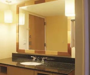 Photo 5 - La Quinta Inn & Suites by Wyndham Coral Springs South
