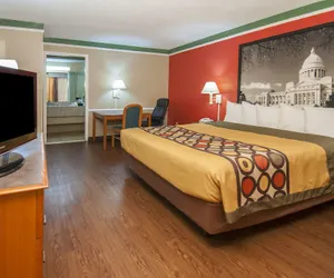 Photo 2 - Super 8 by Wyndham Little Rock/Otter Creek