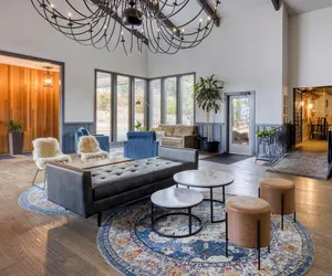 Photo 3 - Best Western Portland West Beaverton