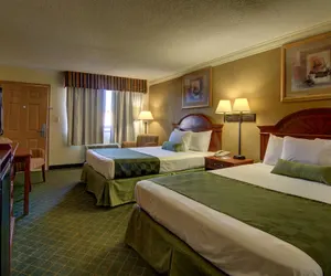 Photo 4 - Ramada by Wyndham Macon